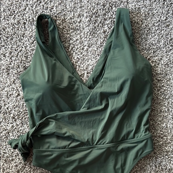Fashion Nova Large Green One-Piece Swimsuit - Picture 3 of 5